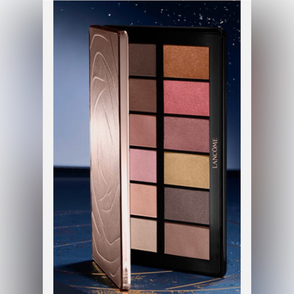 (Brand new)Lancome Rose Gold Eye Shadow Palette 0.55 oz. 12 Shades Each 0.046 oz